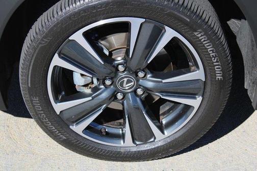 2025 Lexus UX 300h Base