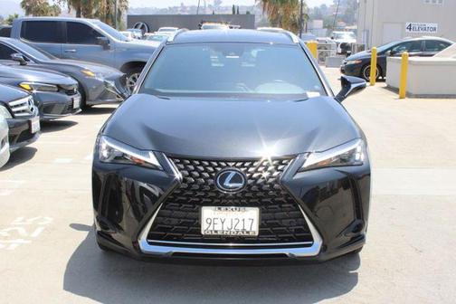 Caviar 2023 Lexus UX 250h Base