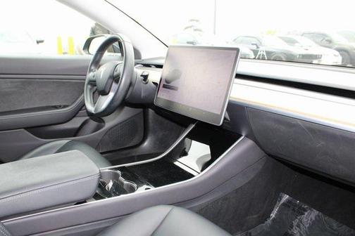 2019 Tesla Model 3 Mid Range