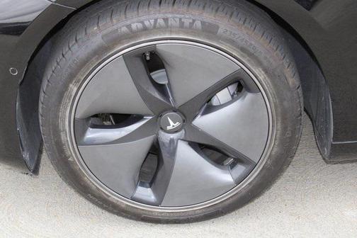 2019 Tesla Model 3 Mid Range