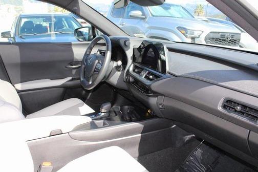 2025 Lexus UX 300h Base