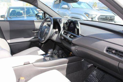 2025 Lexus UX 300h Base