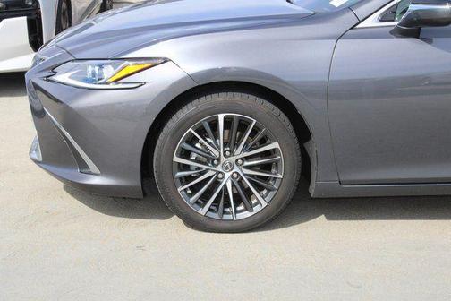 2023 Lexus ES 350 Base