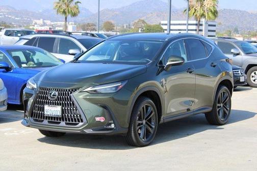 2023 Lexus NX 450h+ Luxury