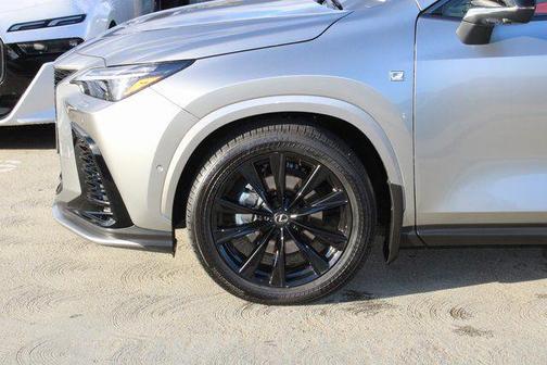 2025 Lexus NX 450h+ F SPORT Handling