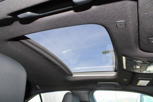 2025 Lexus UX 300h Base