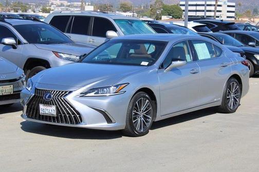 2022 Lexus ES 300h Base