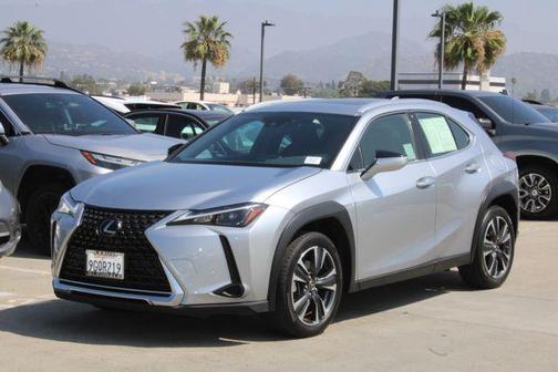 Iridium 2023 Lexus UX 250h Base