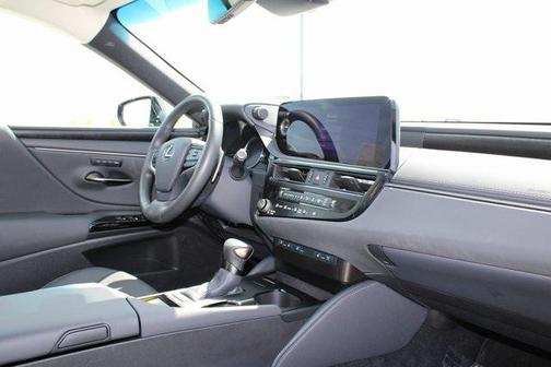 2024 Lexus ES 300h Base