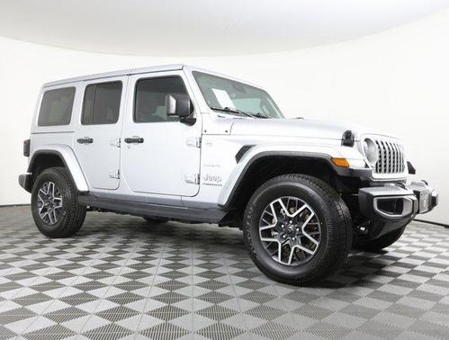 2024 Jeep Wrangler 4-Door Sahara 4x4