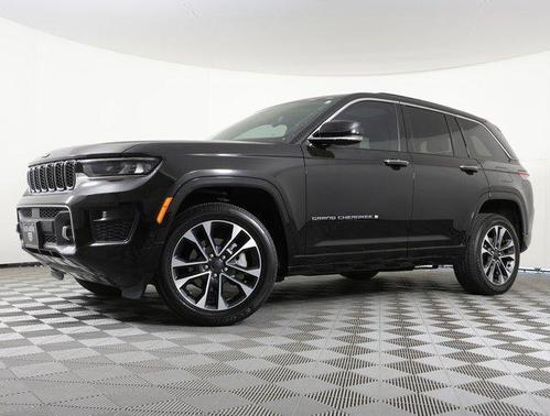 2022 Jeep Grand Cherokee Overland 4x2