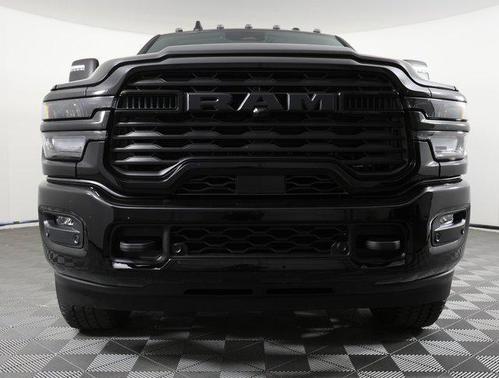 2025 RAM 2500 Big Horn Crew Cab 4x4 64' Box