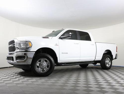 2022 RAM 2500 Big Horn Crew Cab 4x4 64' Box
