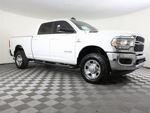 2022 RAM 2500 Big Horn Crew Cab 4x4 64' Box