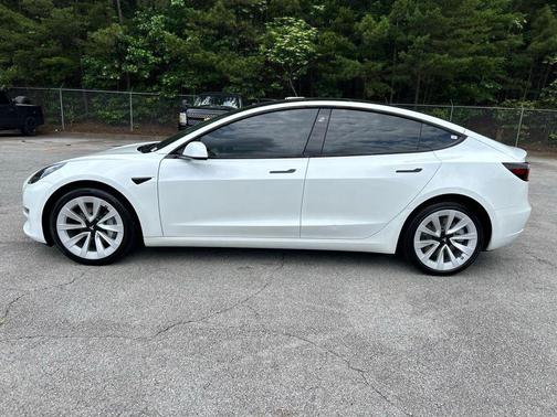 Pearl White Multi-Coat 2023 Tesla Model 3 Long Range