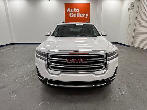 Summit White 2023 GMC Acadia FWD SLT