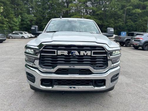 Bright White Clearcoat 2025 RAM 2500 Big Horn Crew Cab 4x4 6'4' Box