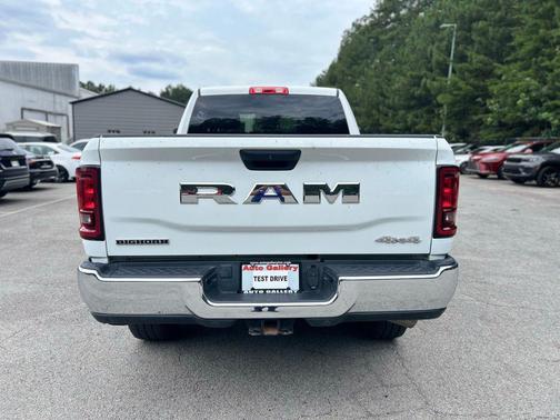 Bright White Clearcoat 2025 RAM 2500 Big Horn Crew Cab 4x4 6'4' Box