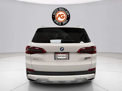Alpine White 2020 BMW X5 xDrive40i