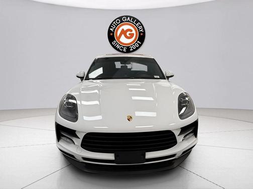 White 2020 Porsche Macan Macan