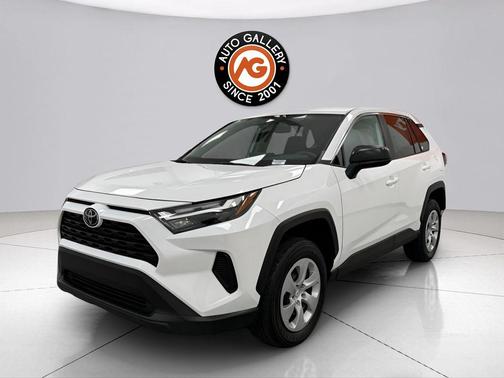 Ice Cap 2025 Toyota RAV4 LE