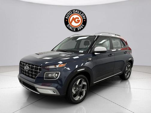 Denim w/White Roof 2025 Hyundai VENUE Limited