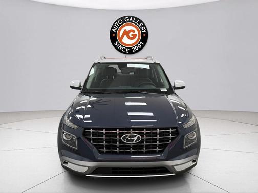 Denim w/White Roof 2025 Hyundai VENUE Limited