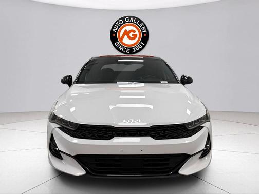 Glacial White Pearl 2022 Kia K5 GT-Line
