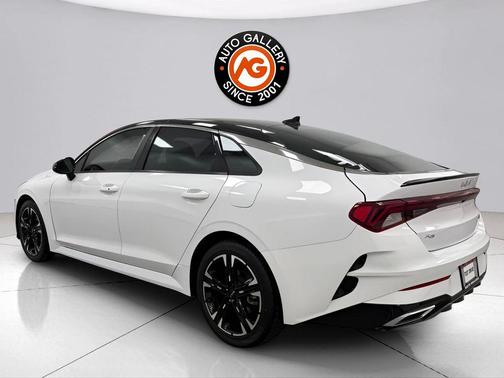 Glacial White Pearl 2022 Kia K5 GT-Line