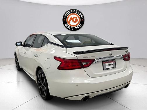 Pearl White 2016 Nissan Maxima 3.5 SR