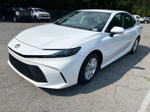 Ice Cap 2025 Toyota Camry LE