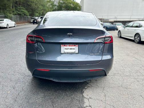 Gray 2022 Tesla Model Y Performance Dual Motor All-Wheel Drive