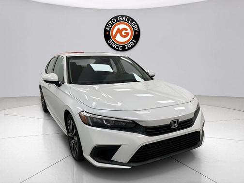 Platinum White Pearl 2022 Honda Civic EX