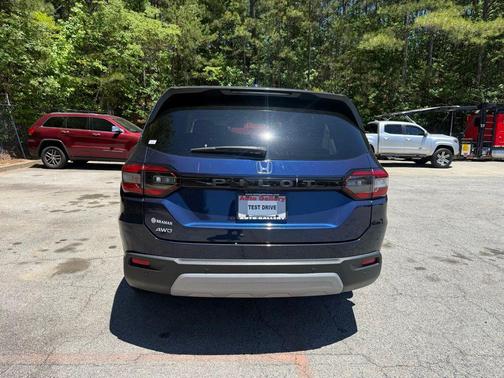 Obsidian Blue Pearl 2023 Honda Pilot AWD EX-L 7 Passenger