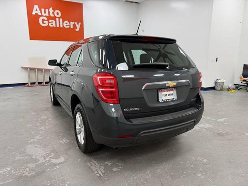 Nightfall Gray Metallic 2017 Chevrolet Equinox LS