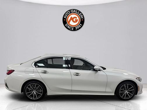 Mineral White Metallic 2022 BMW 330 xDrive