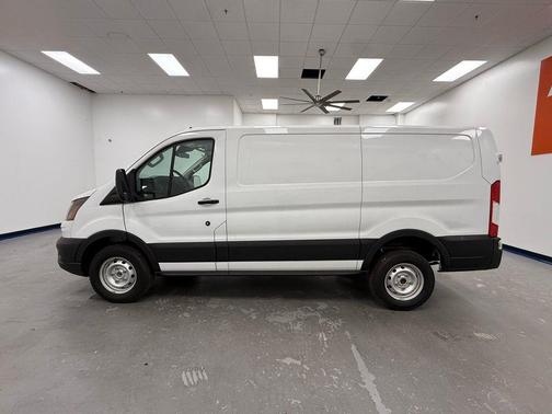 OXFORD WHITE 2024 Ford Transit-250 Base