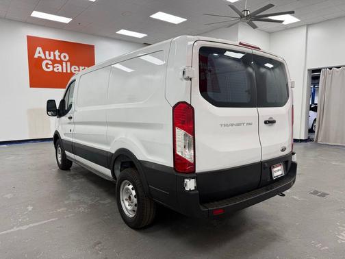 OXFORD WHITE 2024 Ford Transit-250 Base