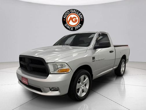 Bright Silver Metallic Clearcoat 2012 RAM 1500 ST