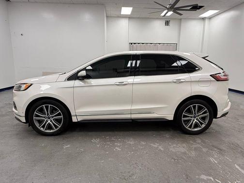 WHITE PLATINUM MET TRI-COAT 2019 Ford Edge Titanium