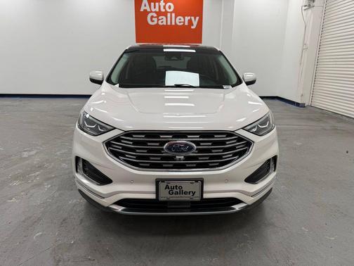 WHITE PLATINUM MET TRI-COAT 2019 Ford Edge Titanium