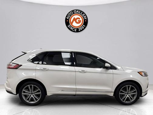 WHITE PLATINUM MET TRI-COAT 2019 Ford Edge Titanium