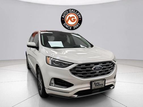 WHITE PLATINUM MET TRI-COAT 2019 Ford Edge Titanium