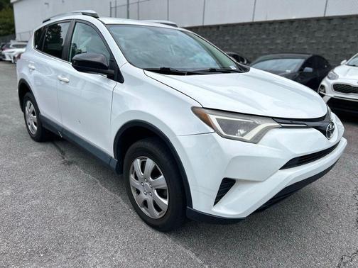 Super White 2016 Toyota RAV4 LE