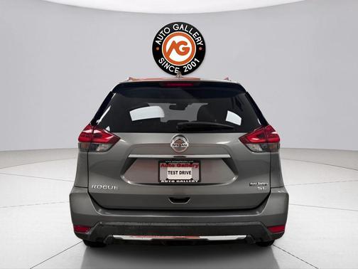 Gun Metallic 2018 Nissan Rogue SL