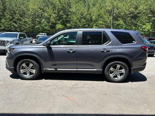 Modern Steel Metallic 2025 Honda Pilot EX-L