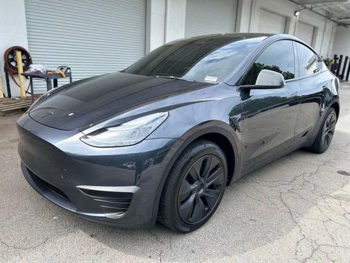Stealth Grey 2025 Tesla Model Y Long Range Dual Motor Rear-Wheel Drive