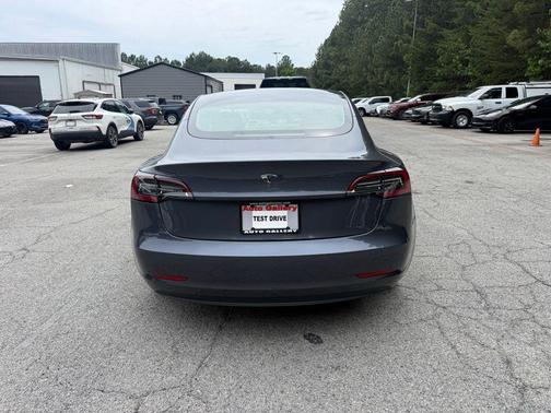 Midnight Silver Metallic 2023 Tesla Model 3 Standard Range