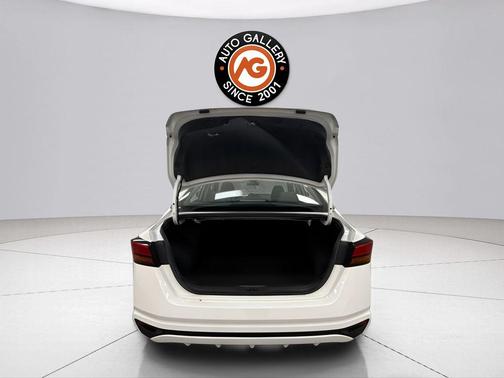 Glacier White 2022 Nissan Altima S FWD