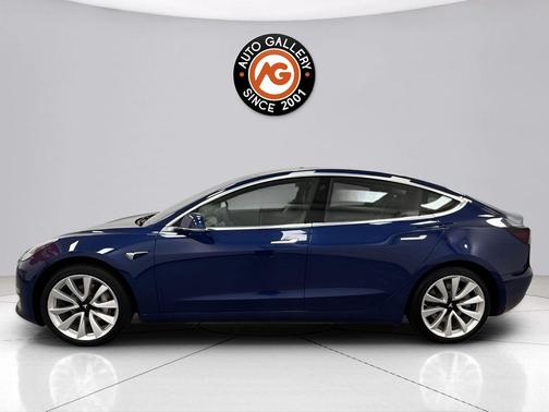 Deep Blue Metallic 2019 Tesla Model 3 Mid Range